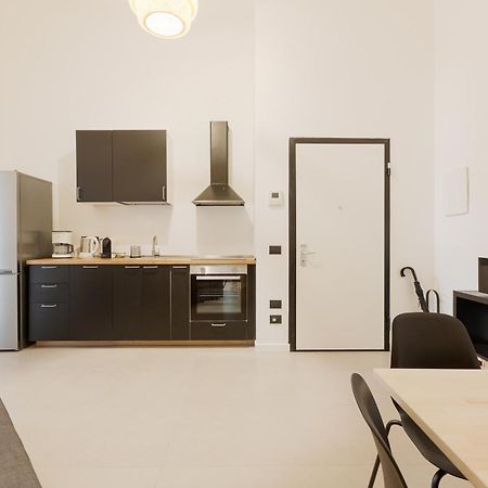 Cozy Corner With Balcony And Private Garage! Apartment มิลาน ภายนอก รูปภาพ