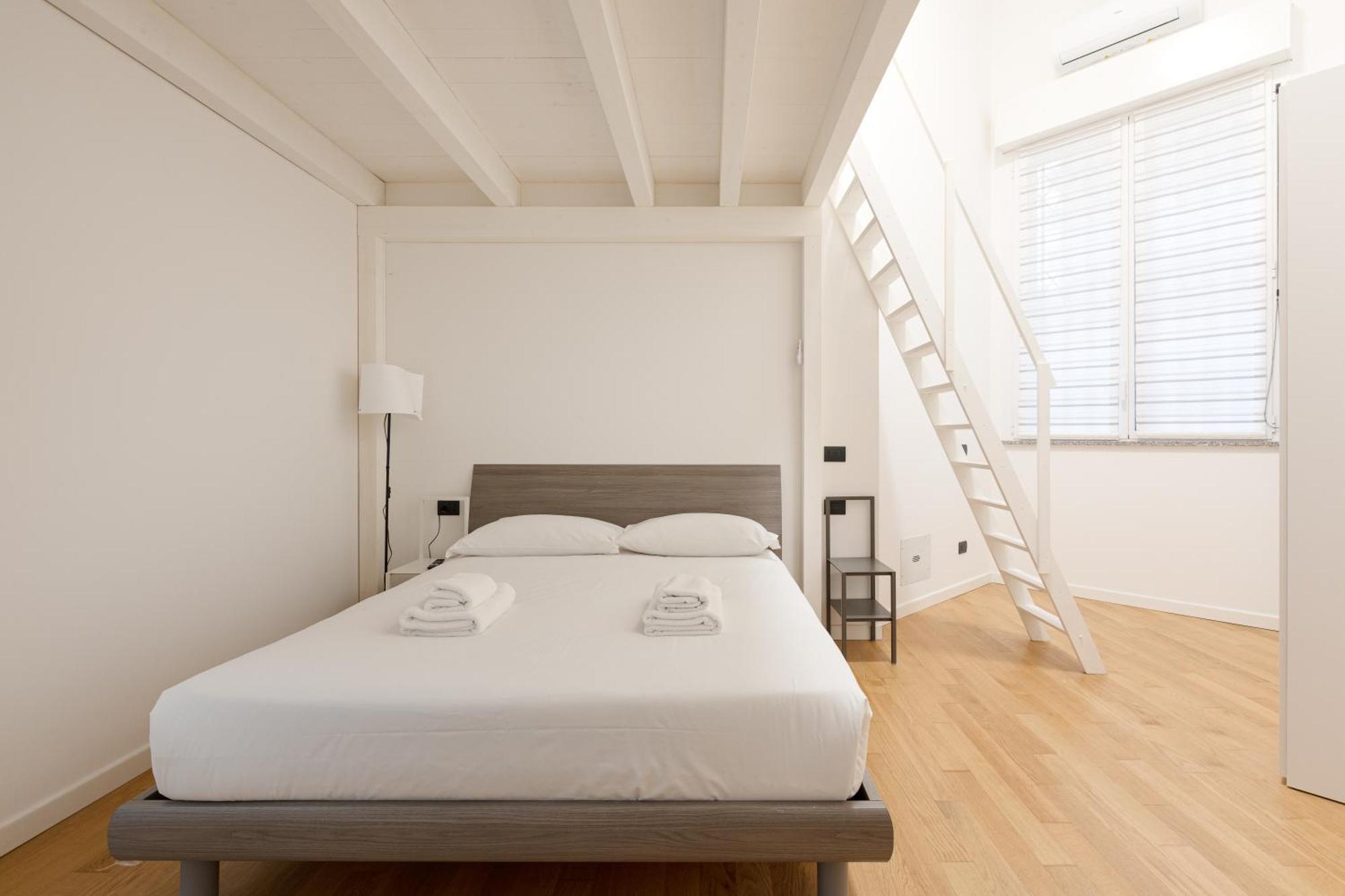 Cozy Corner With Balcony And Private Garage! Apartment มิลาน ภายนอก รูปภาพ