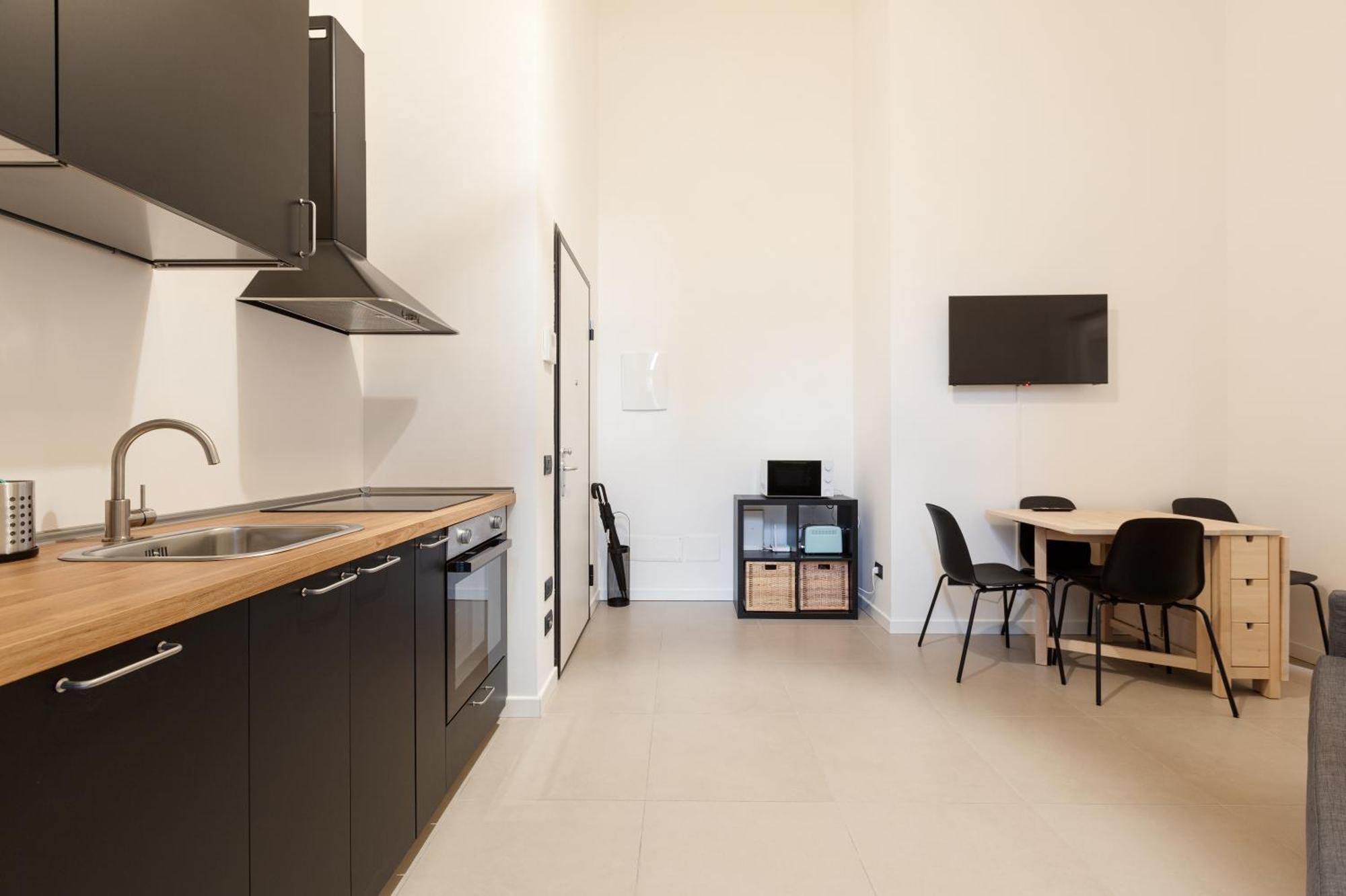 Cozy Corner With Balcony And Private Garage! Apartment มิลาน ภายนอก รูปภาพ